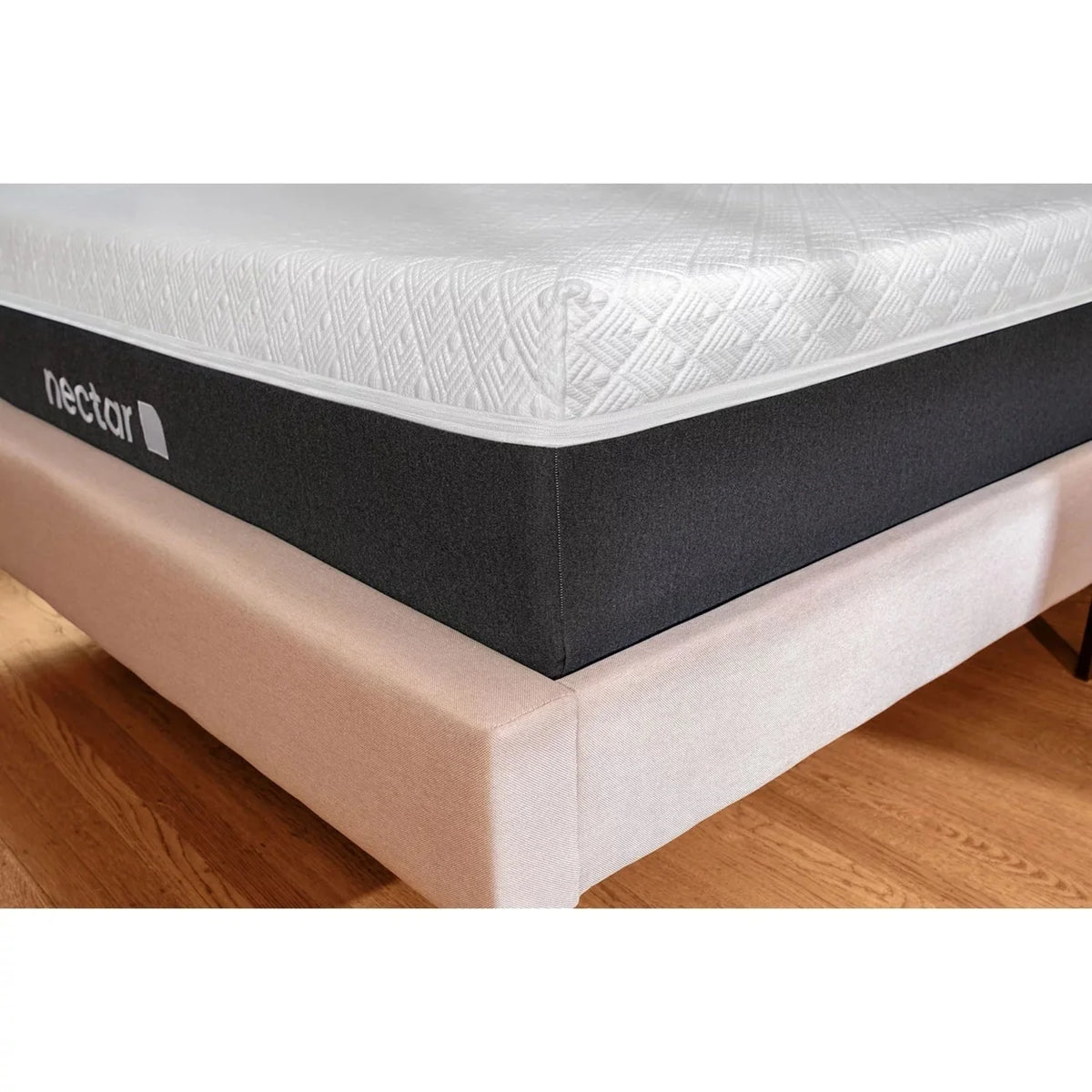 Queen Gel Memory Foam Mattress M46721