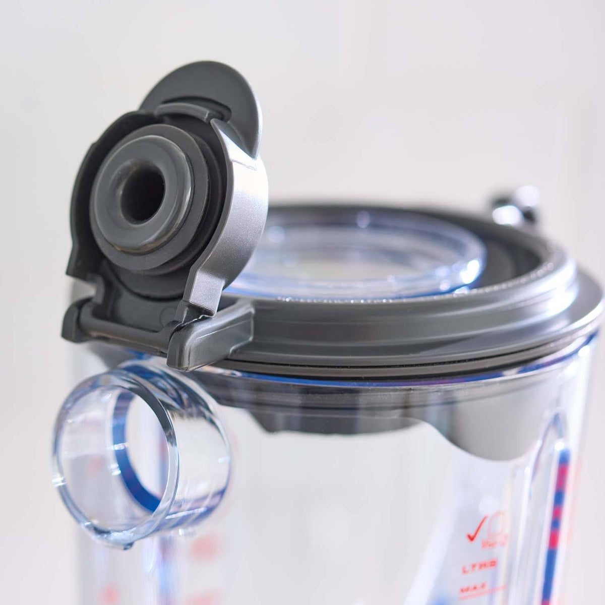 Stainless Steel Blender & Juicer I972