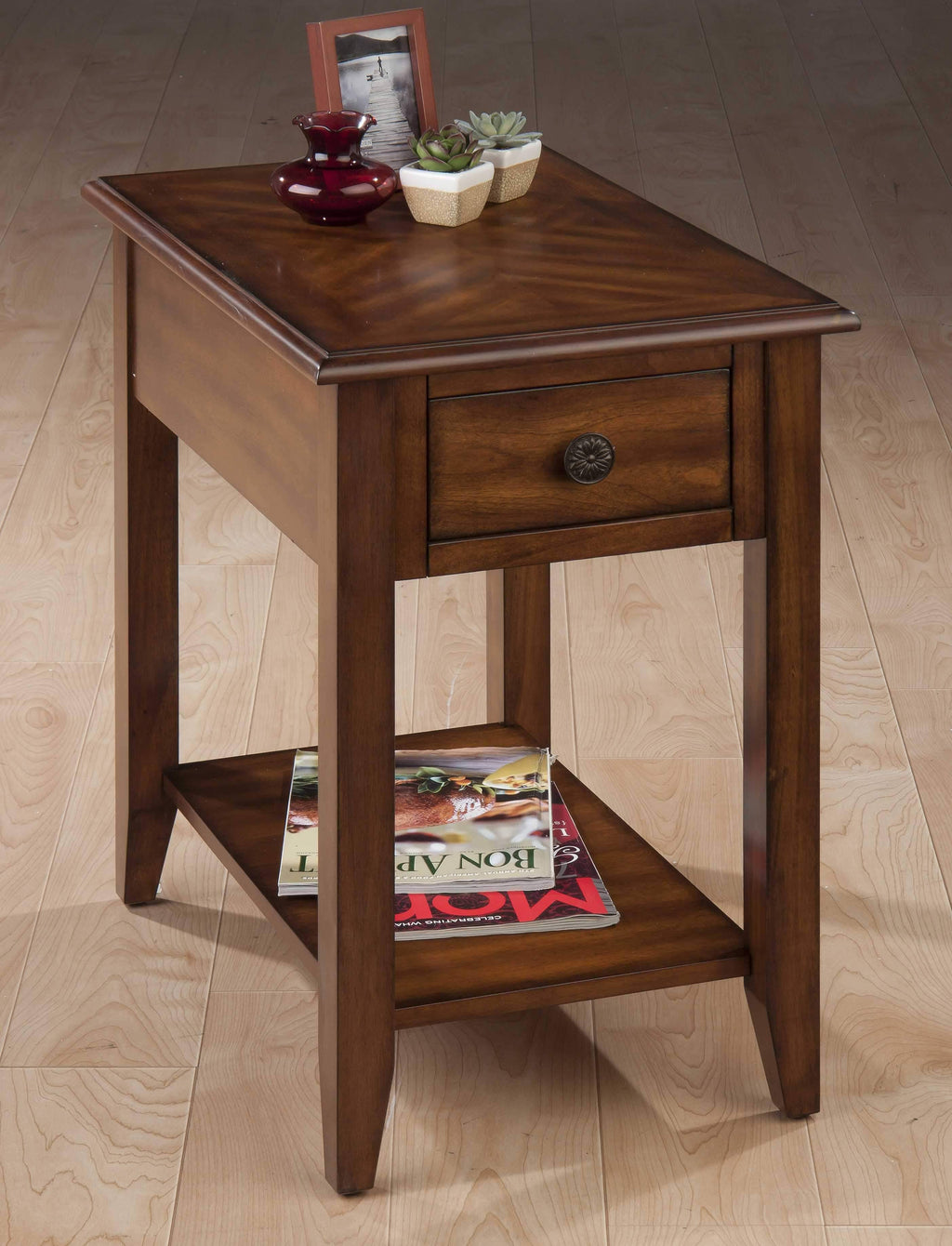 Medium Brown Chairside Table S3192