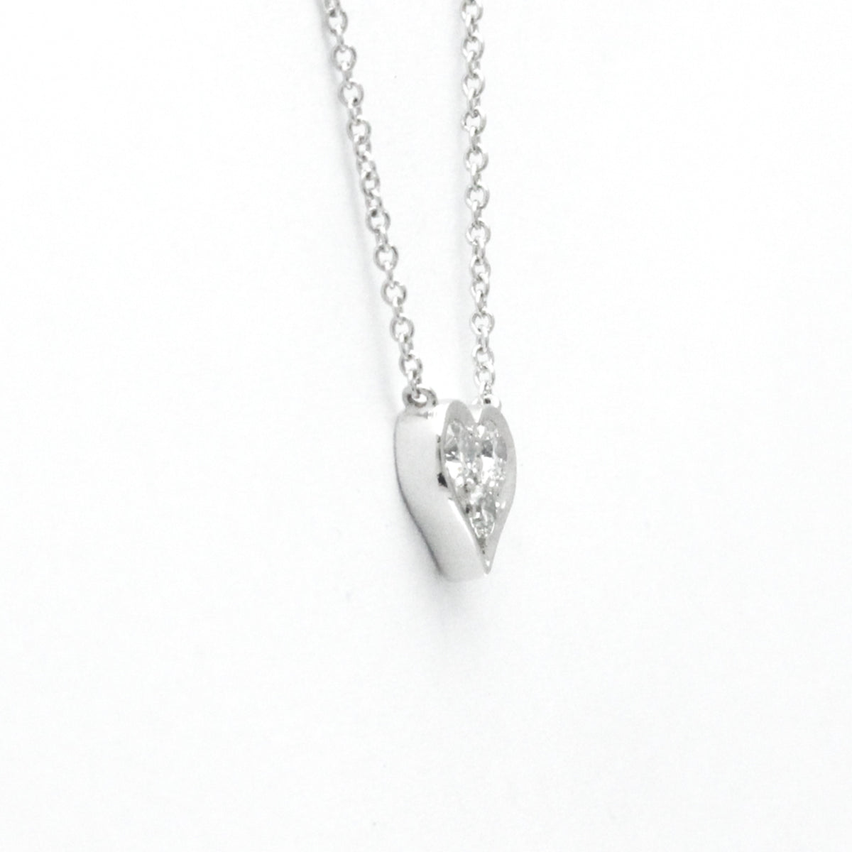 Platinum Diamond Heart Necklace R621917