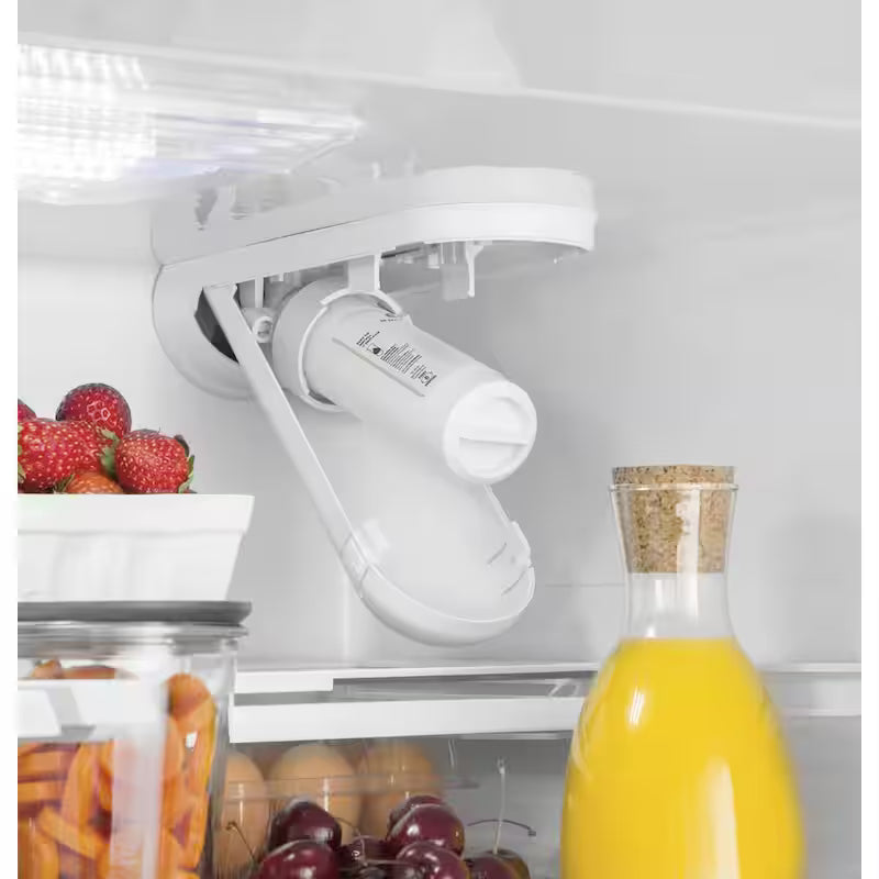 Counter Depth French Door Refrigerator in Stainless Steel J117