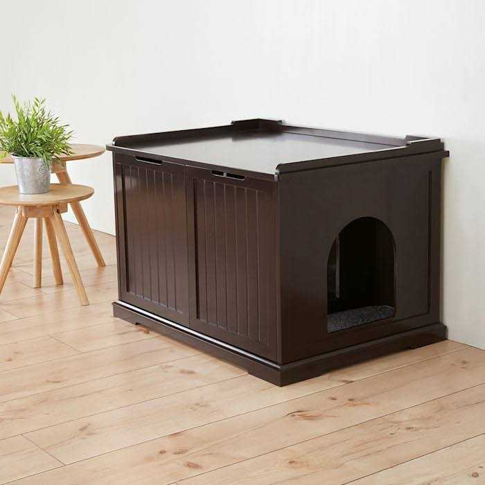 Wooden Pet House XL and Litter Box O158816
