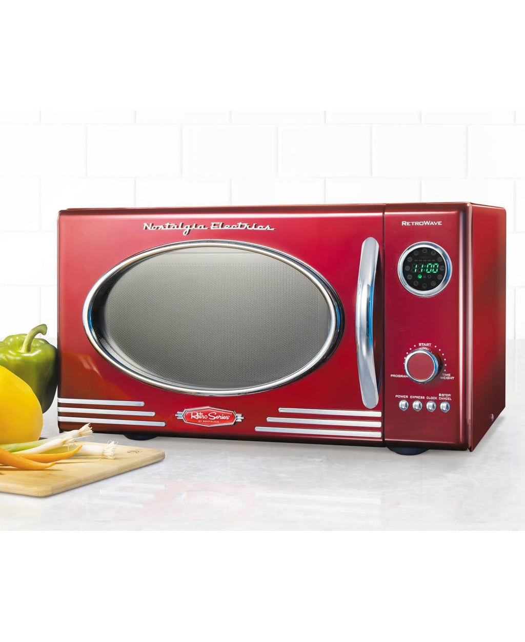 Retro 0.9 Cu ft Countertop Microwave Oven Metallic Red N12466