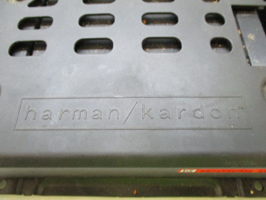 Pre-Owned Subaru Forester Harman Kardon Audio Amplifier OEM R330519