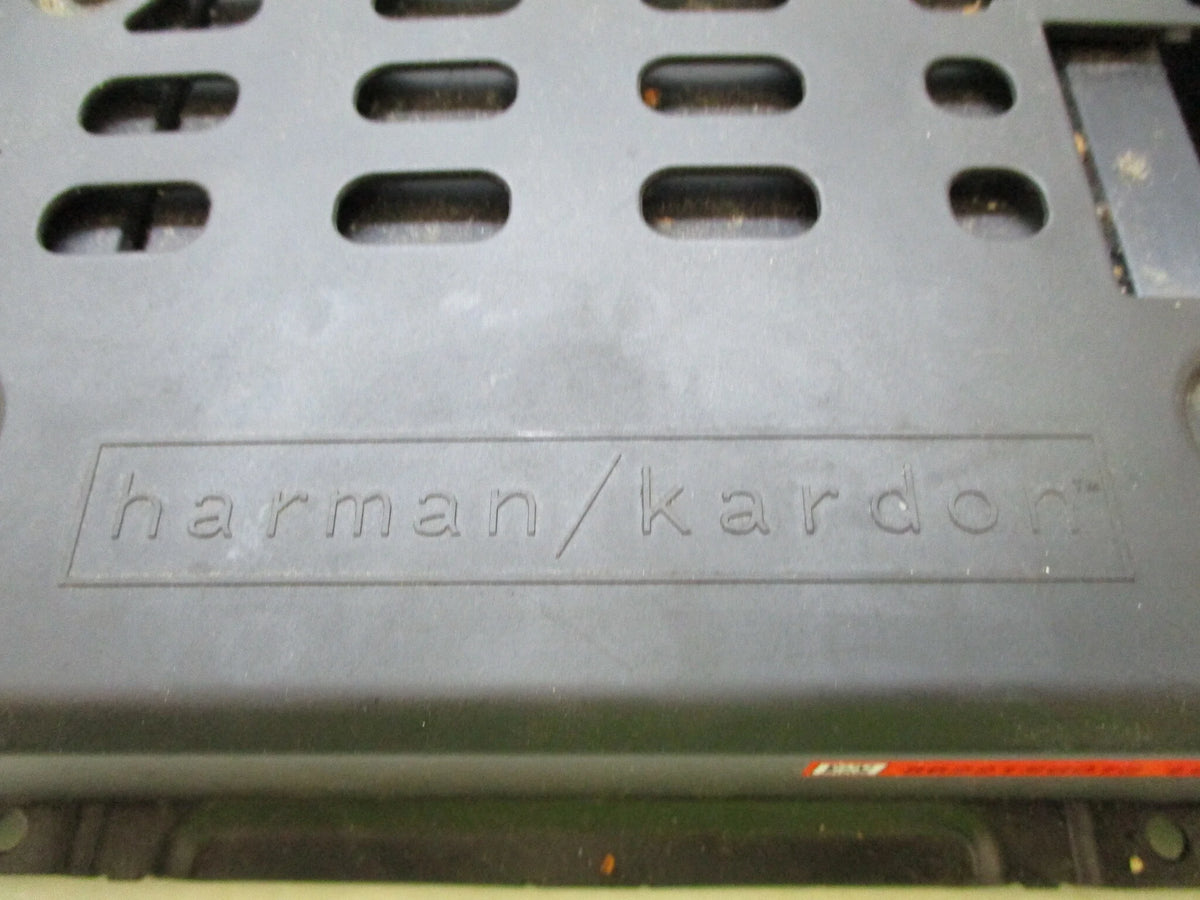 Pre-Owned Subaru Forester Harman Kardon Audio Amplifier OEM R330519