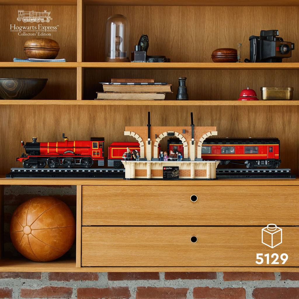 Hogwarts Express Collectors' Edition Steam Train Model Set C27081