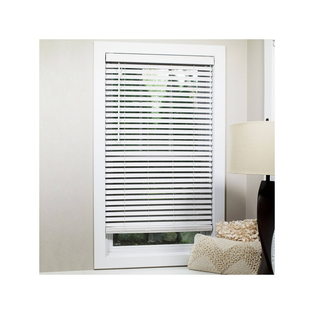 White Cordless Flat Slat Blind I172