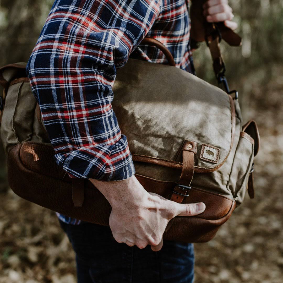 Waxed Canvas Messenger Bag T5523