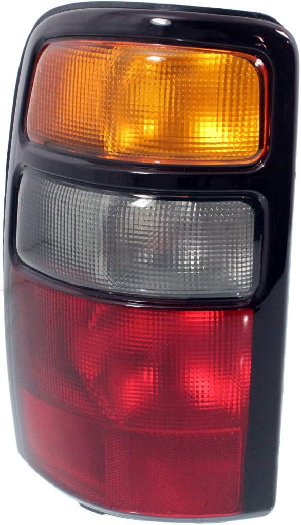 Chevy Tahoe Tail Light 2004 2005 2006 Pair w/Bulbs O995