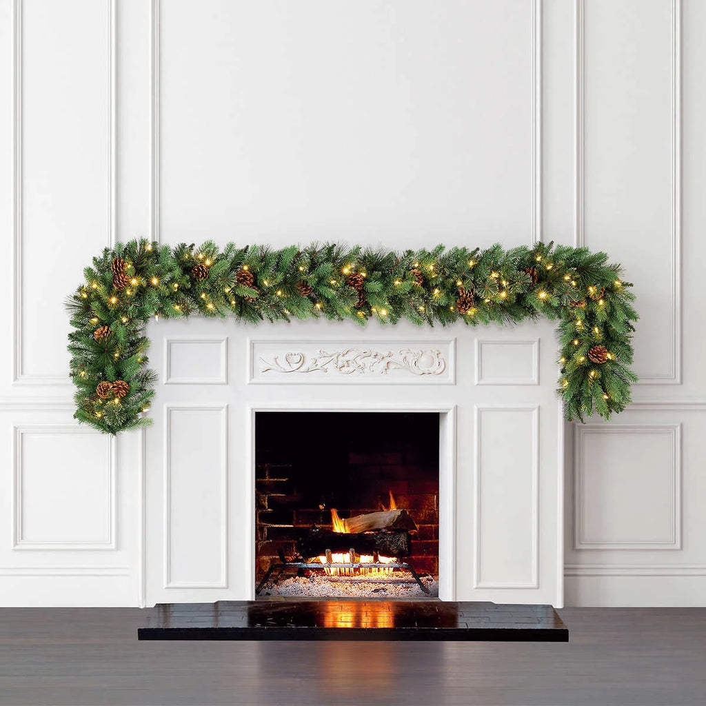 Pre-Lit LED Greenery Garland I467018