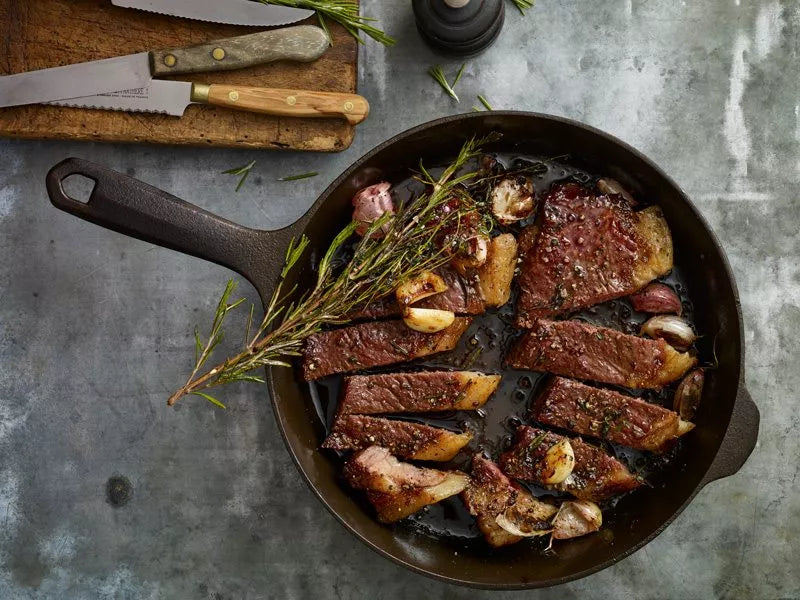 10.25 In. Cast Iron Skillet & Lid Set J249