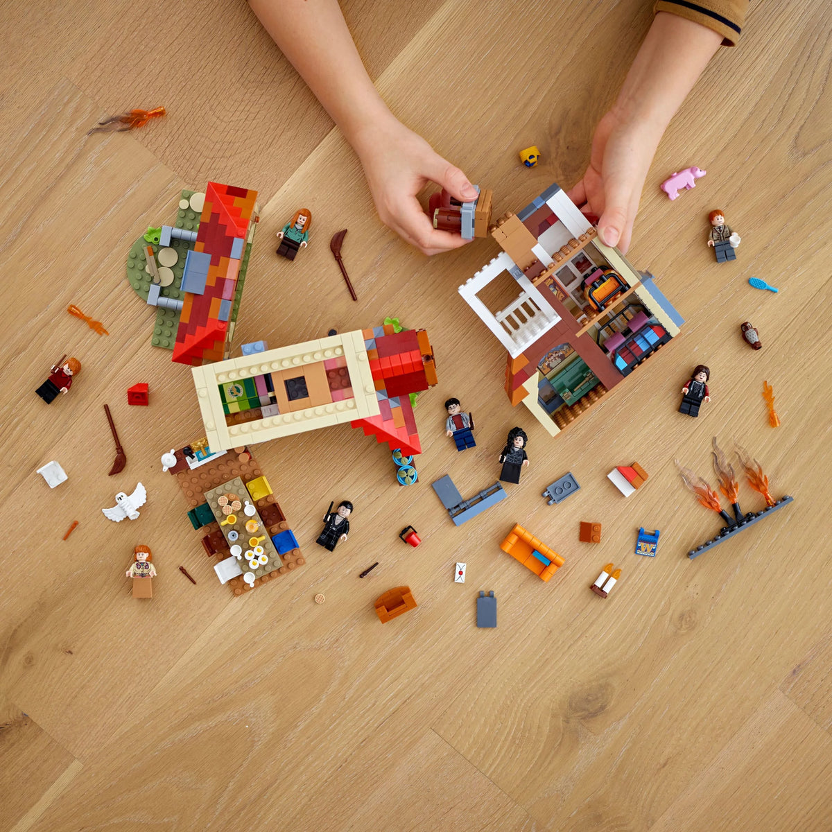 Building Toy Set (1,047 Pieces) H5695