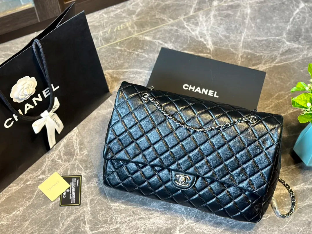 Lambskin Classic Flap Bag X856