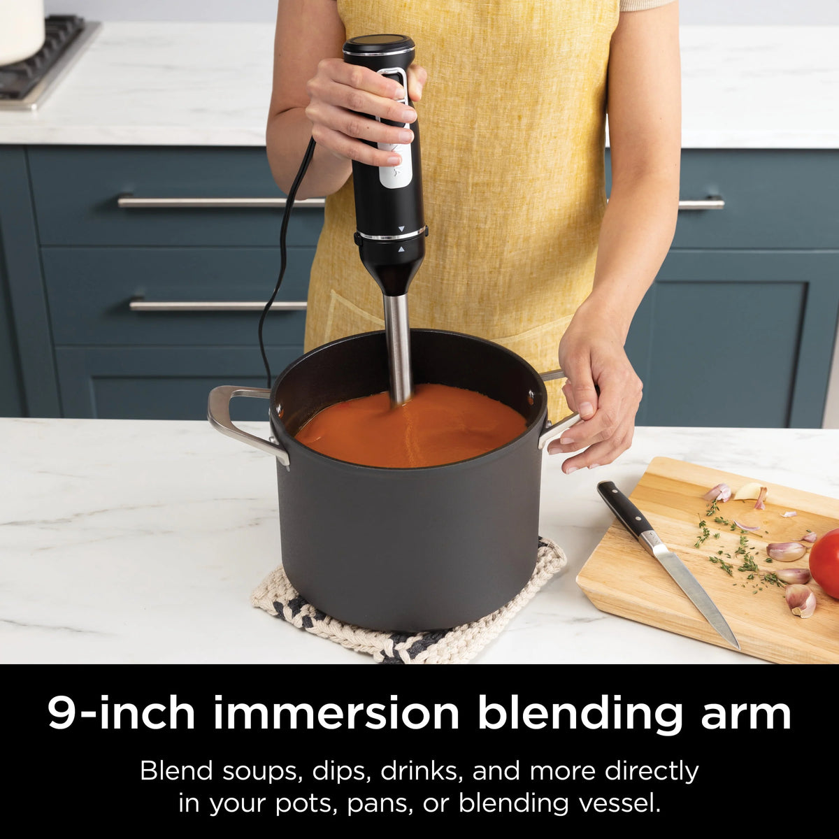 Black Hand Blender and Hand Mixer Combo with Whisk and Beaters R527