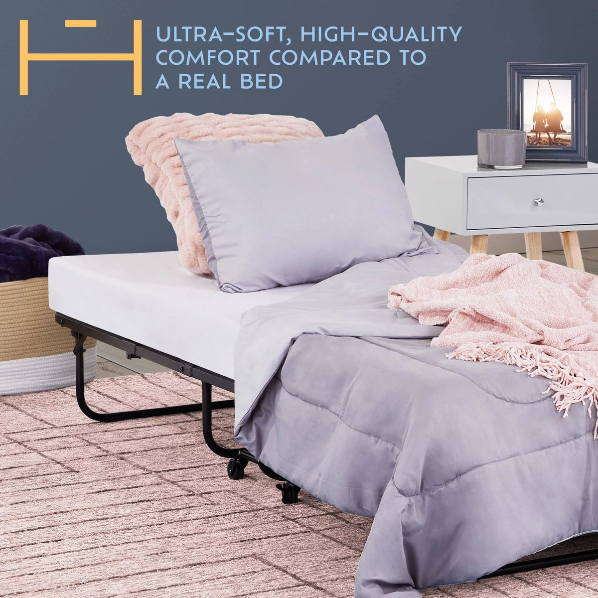 Folding Bed with Memory Foam Mattress Q526